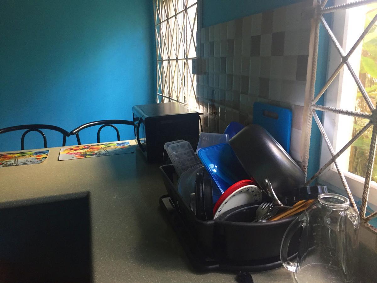 Yaad Hostel Teluk Montego Bagian luar foto