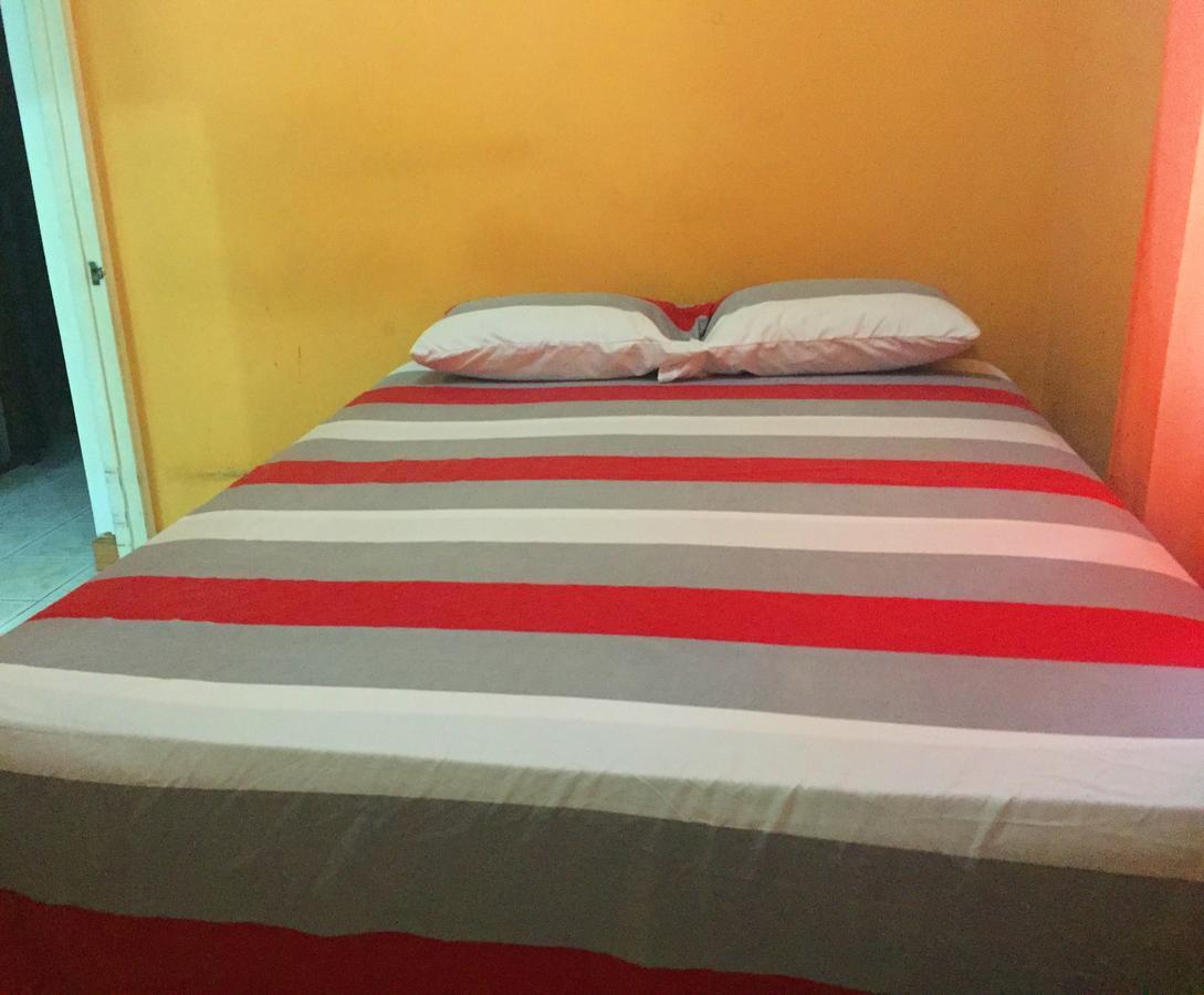 Yaad Hostel Teluk Montego Bagian luar foto