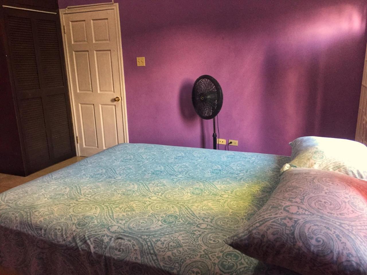 Yaad Hostel Teluk Montego Ruang foto